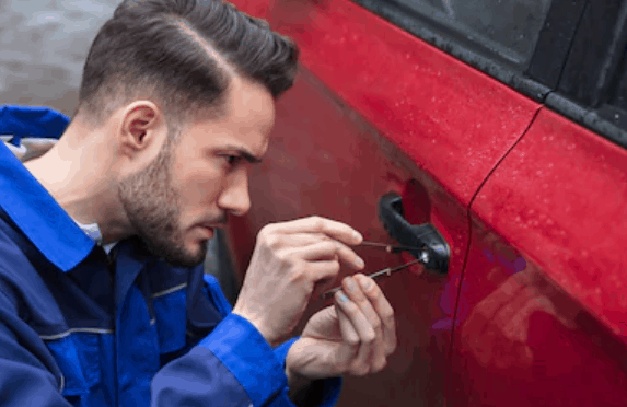 locksmith opening a car door